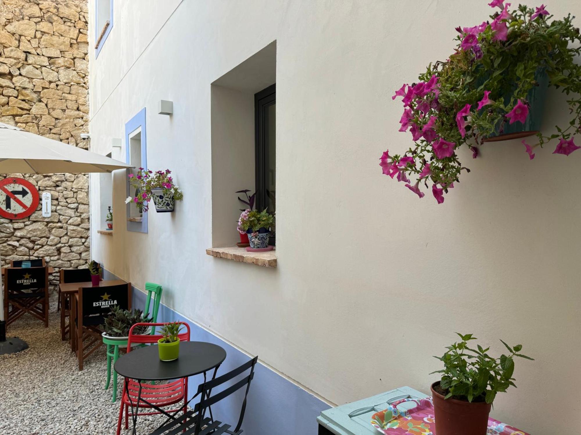 ולדרוברס Casa Don Pelayo Boutique Apartments & Cafe מראה חיצוני תמונה