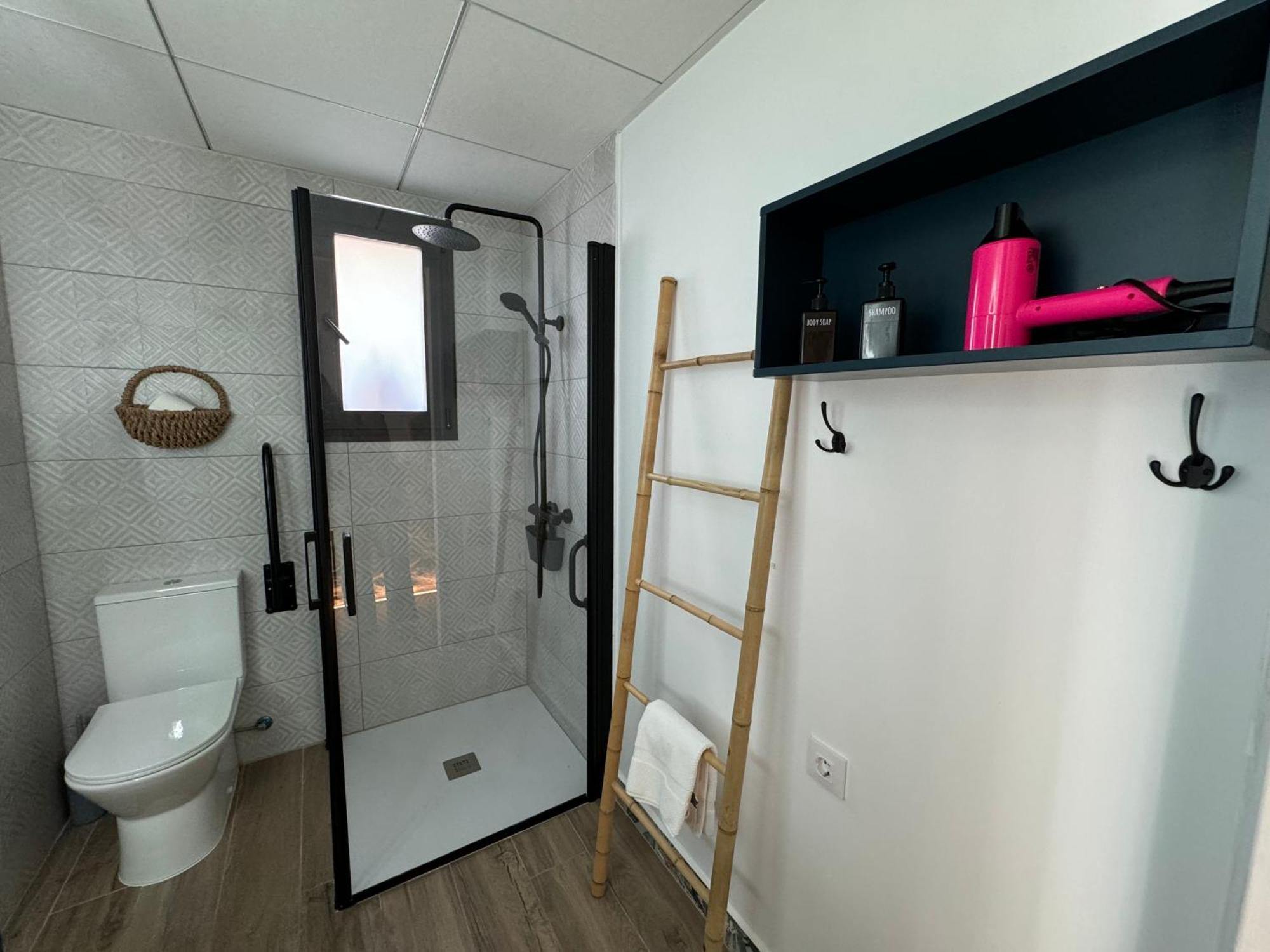 ולדרוברס Casa Don Pelayo Boutique Apartments & Cafe מראה חיצוני תמונה